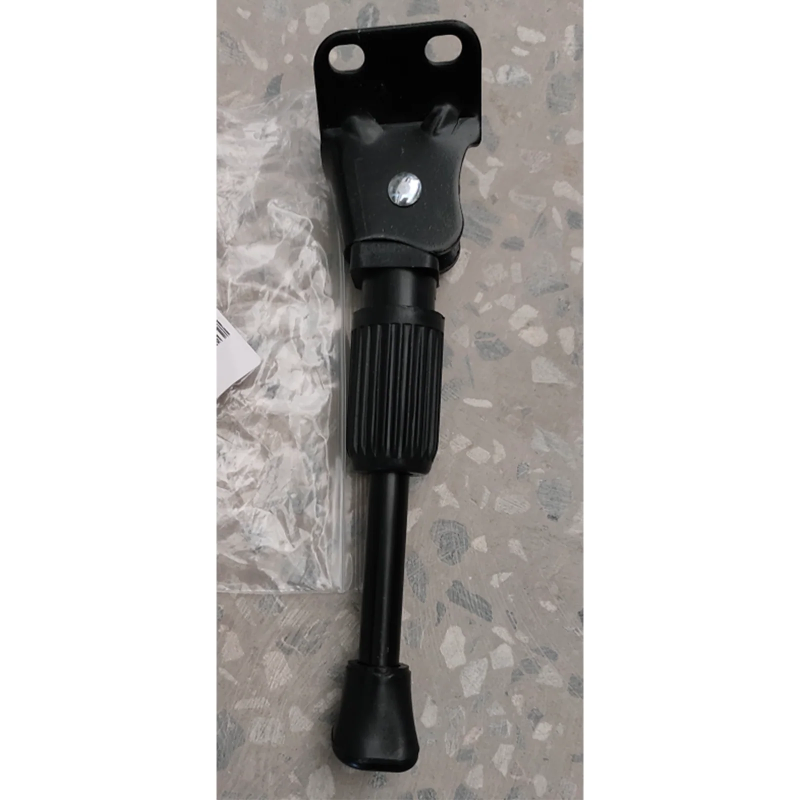 kickstand for i12